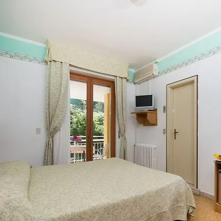 Eden 3* Brenzone sul Garda