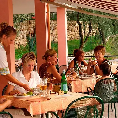 Eden Hotel 3*